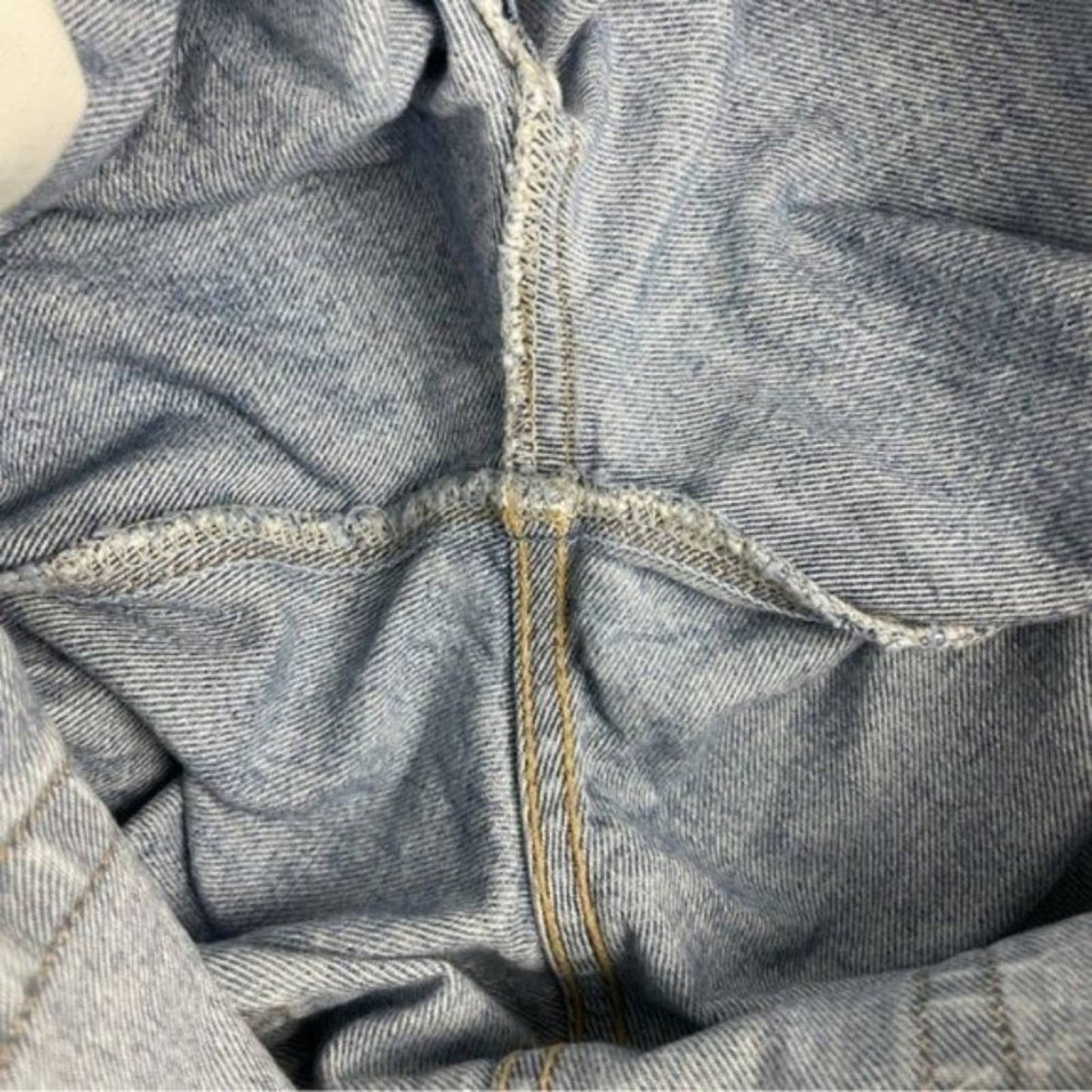 SLVRLAKE Dakota High Rise Relaxed Fit Crosby Light Acid Wash Denim Blue Jeans Size 26