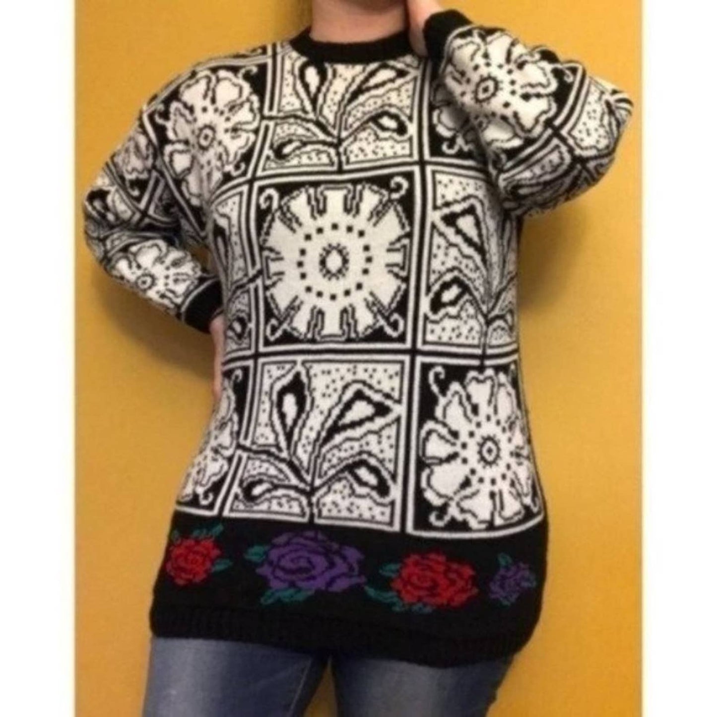 Vintage Carriage Court Black & White Retro Floral Panel Oversized Boxy Sweater Size L