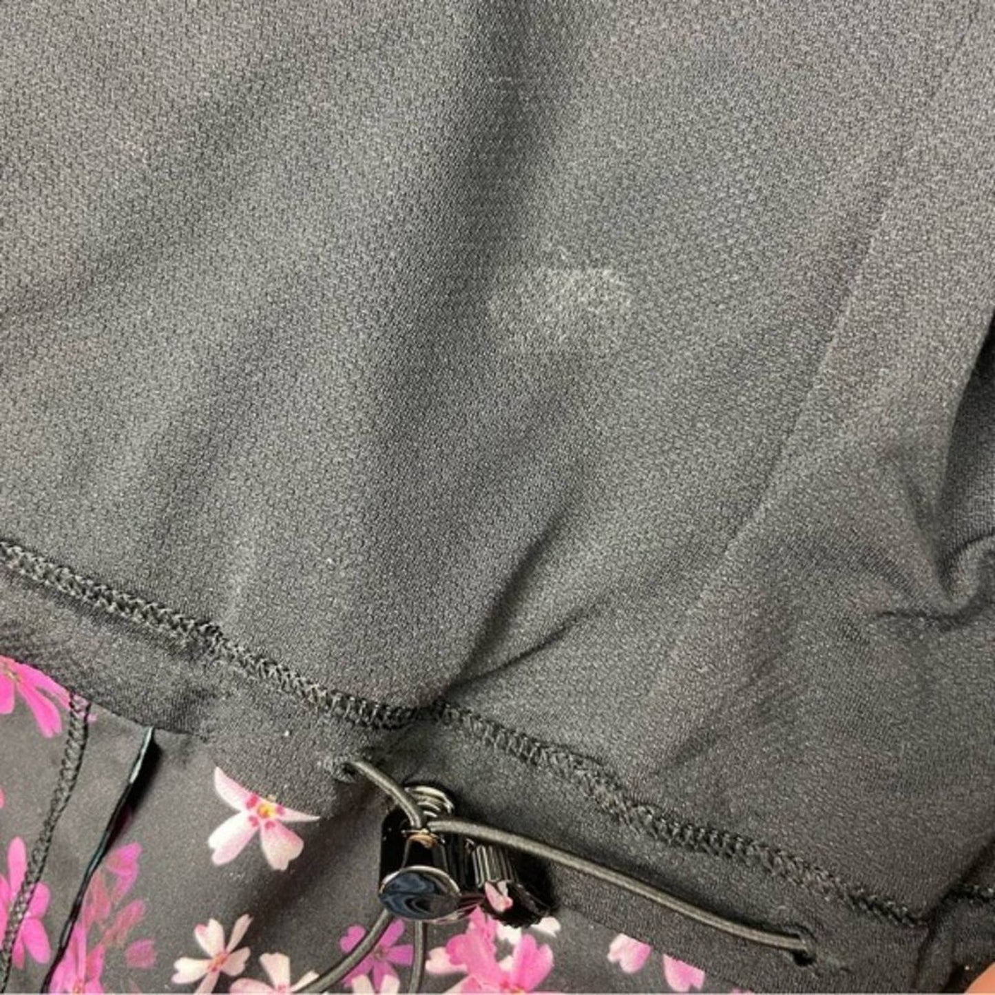Lululemon Run Bandit Jacket Petal Pop Multi Black Running Athletic Activewear Size 4