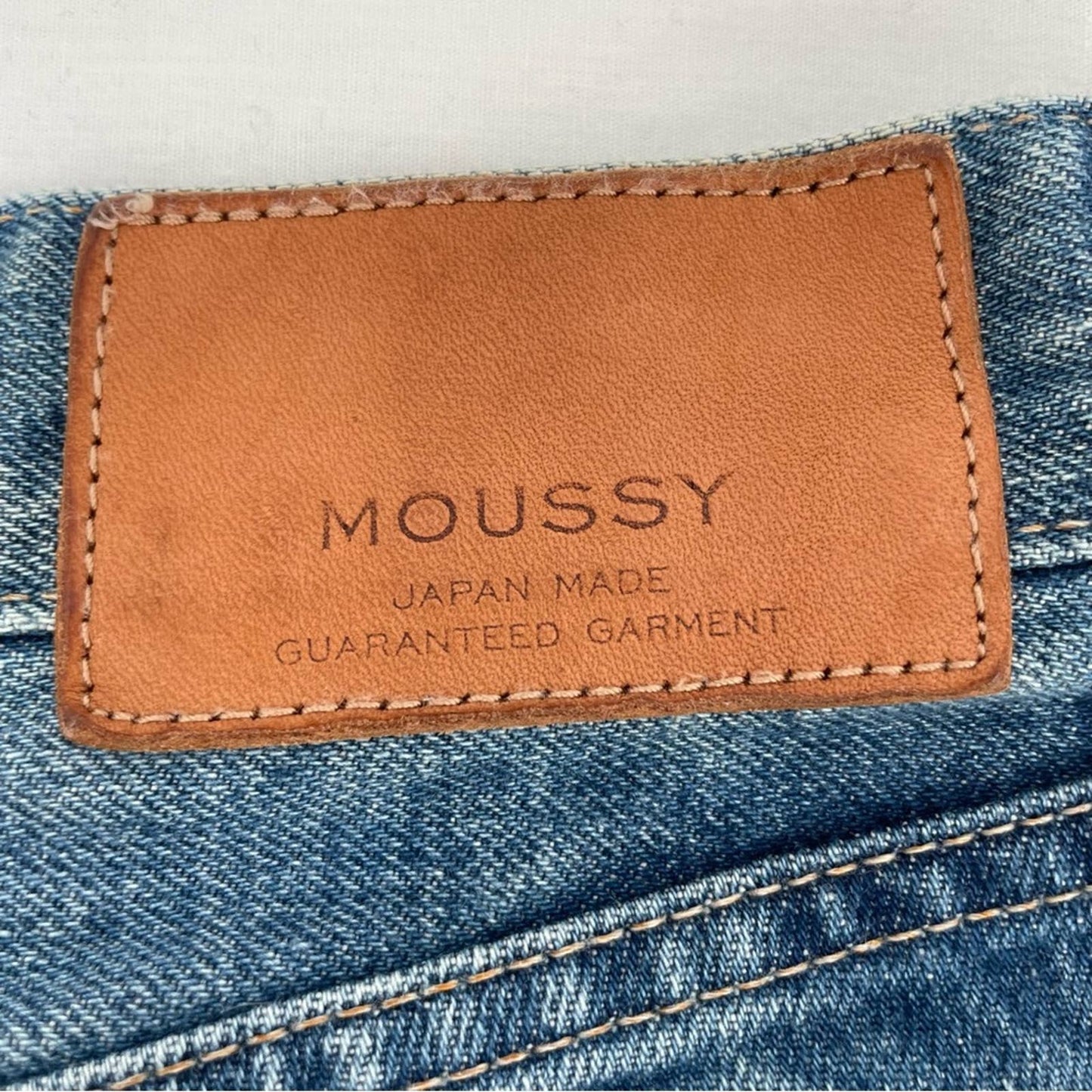 Moussy Aberdeen DIY Cutoff Jean Shorts Raw Hem Mid Wash Blue Distressed Style 0108AC11-5790-1 Size 29