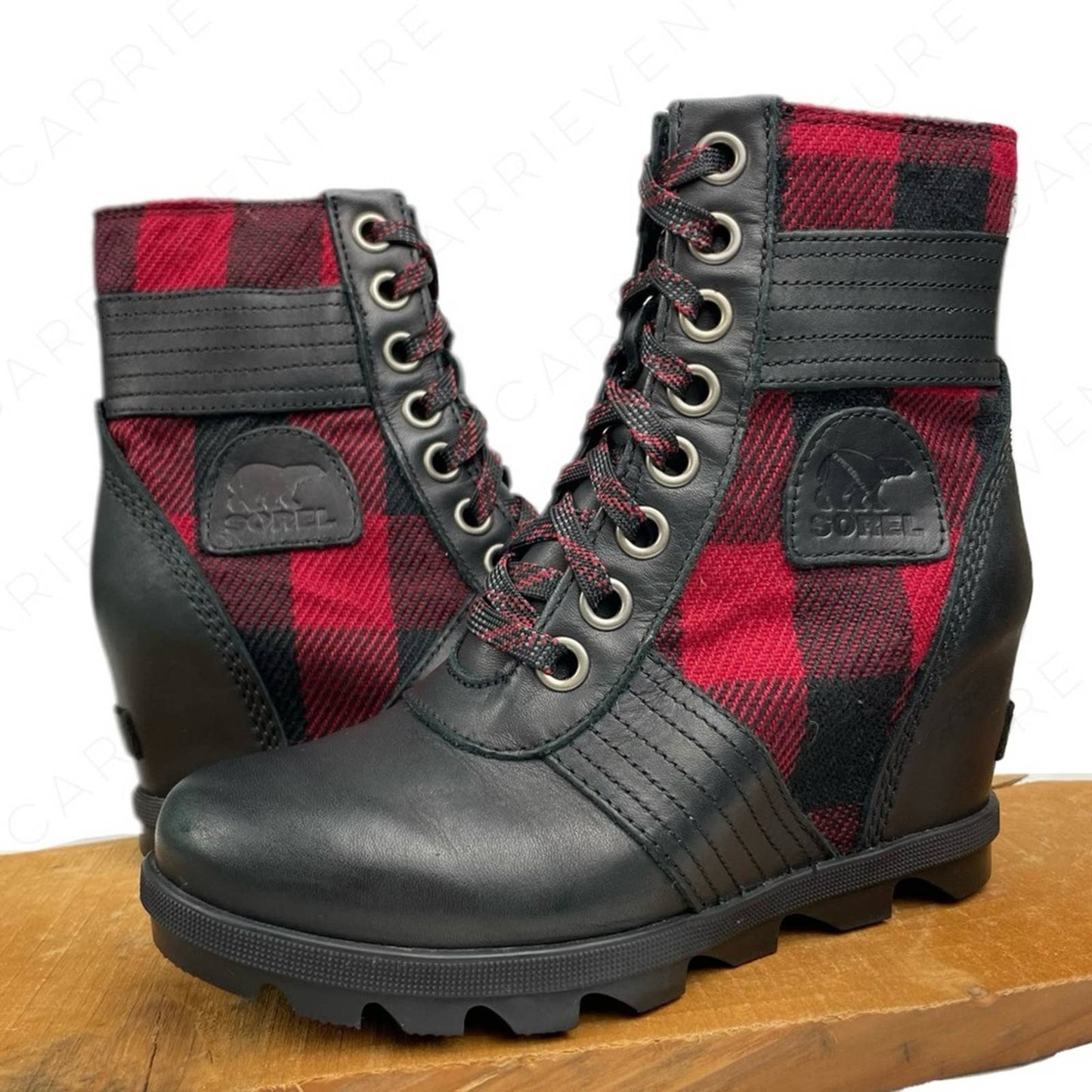 Sorel Lexie Wedge Ankle Bootie Red Black Buffalo Plaid Check Leather Trim Size 6