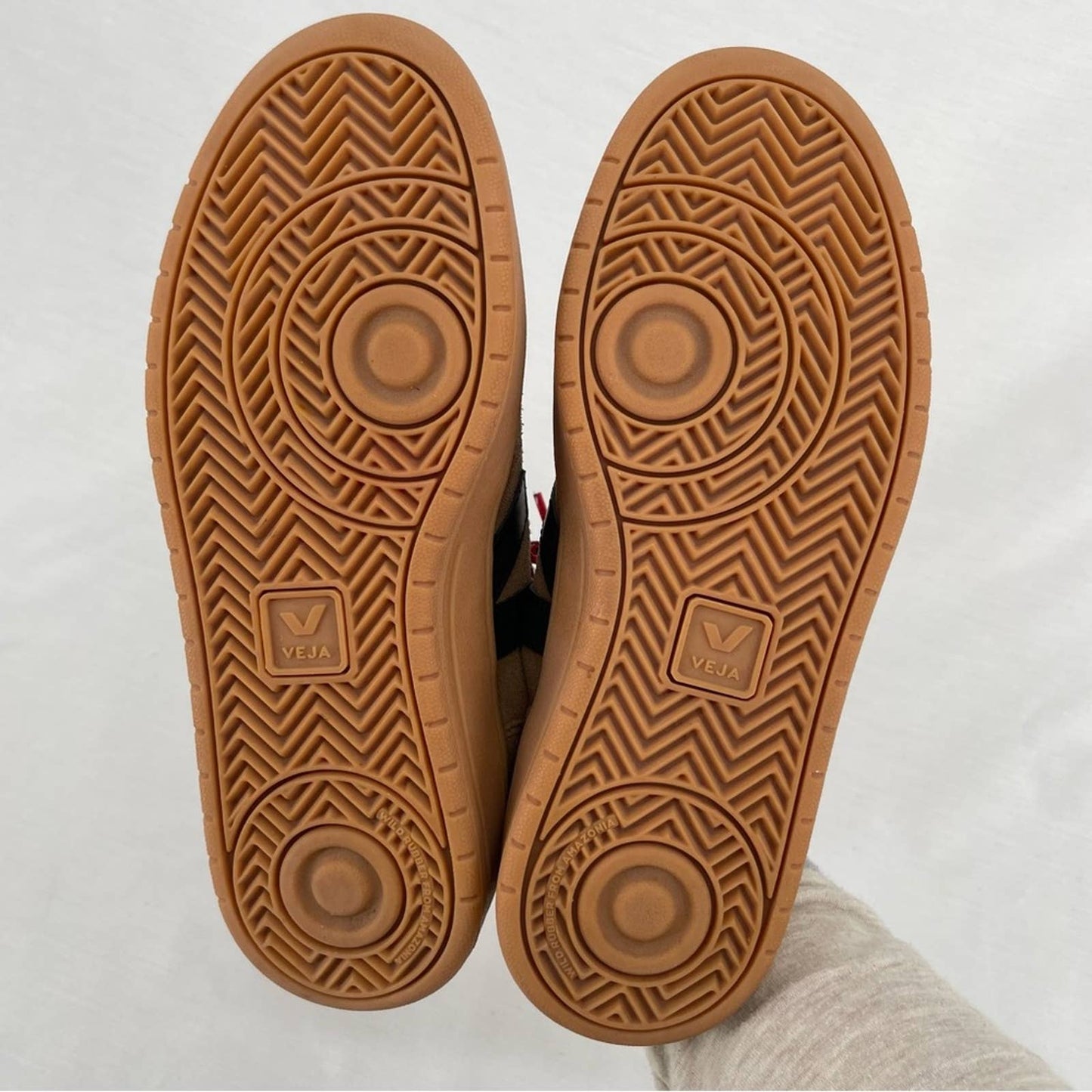 Veja Roraima Brown Black Gum Suede Leather Flannel Lined Lace Up Boot Sneakers Size 9