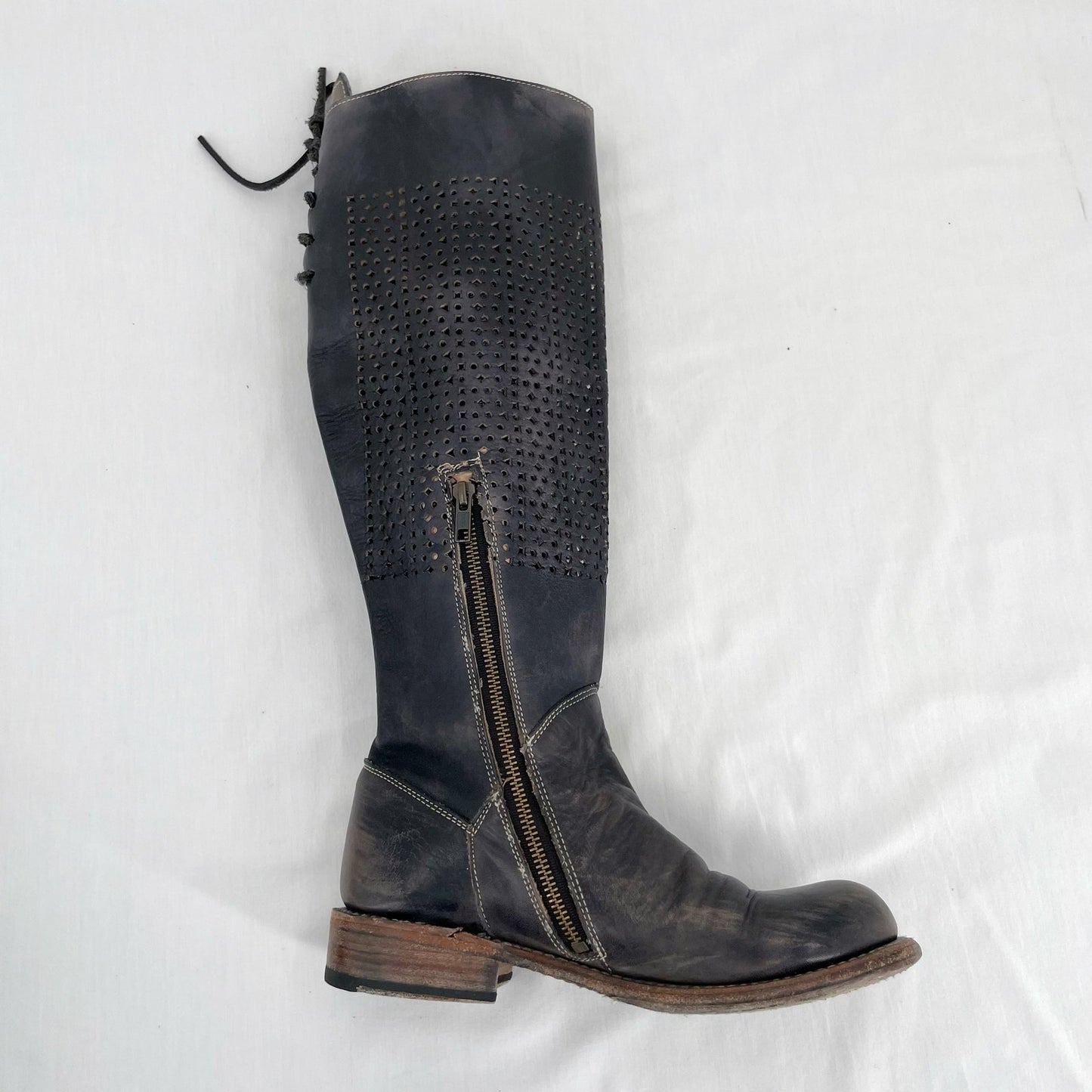 Bed|Stu Cambridge Boots Black Gray Cutout Perforated Tall Boho Shoes Size 7.5