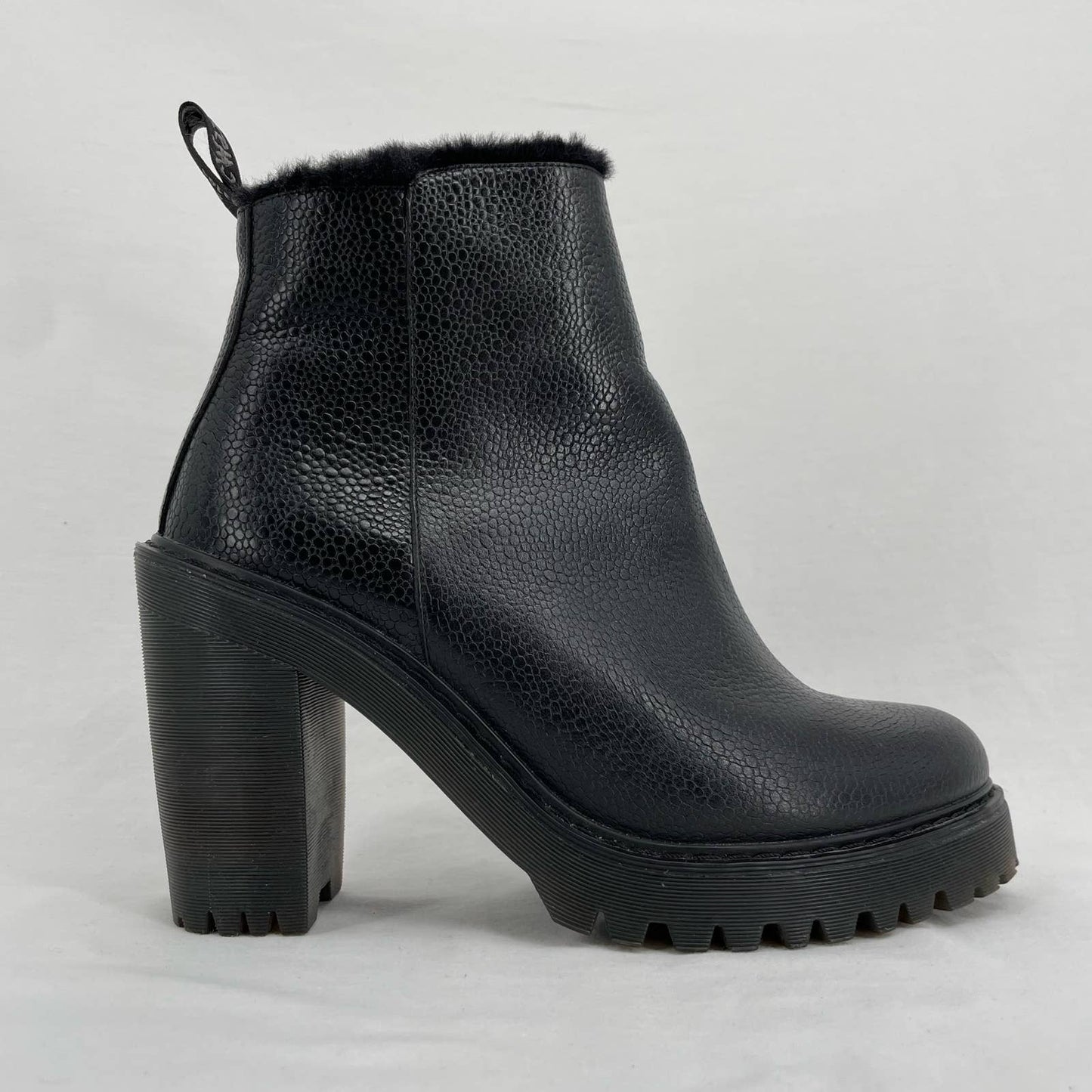 Dr. Martens Magdalena Fur Lined Black Witchy Grunge Leather Heeled Ankle Boot 10