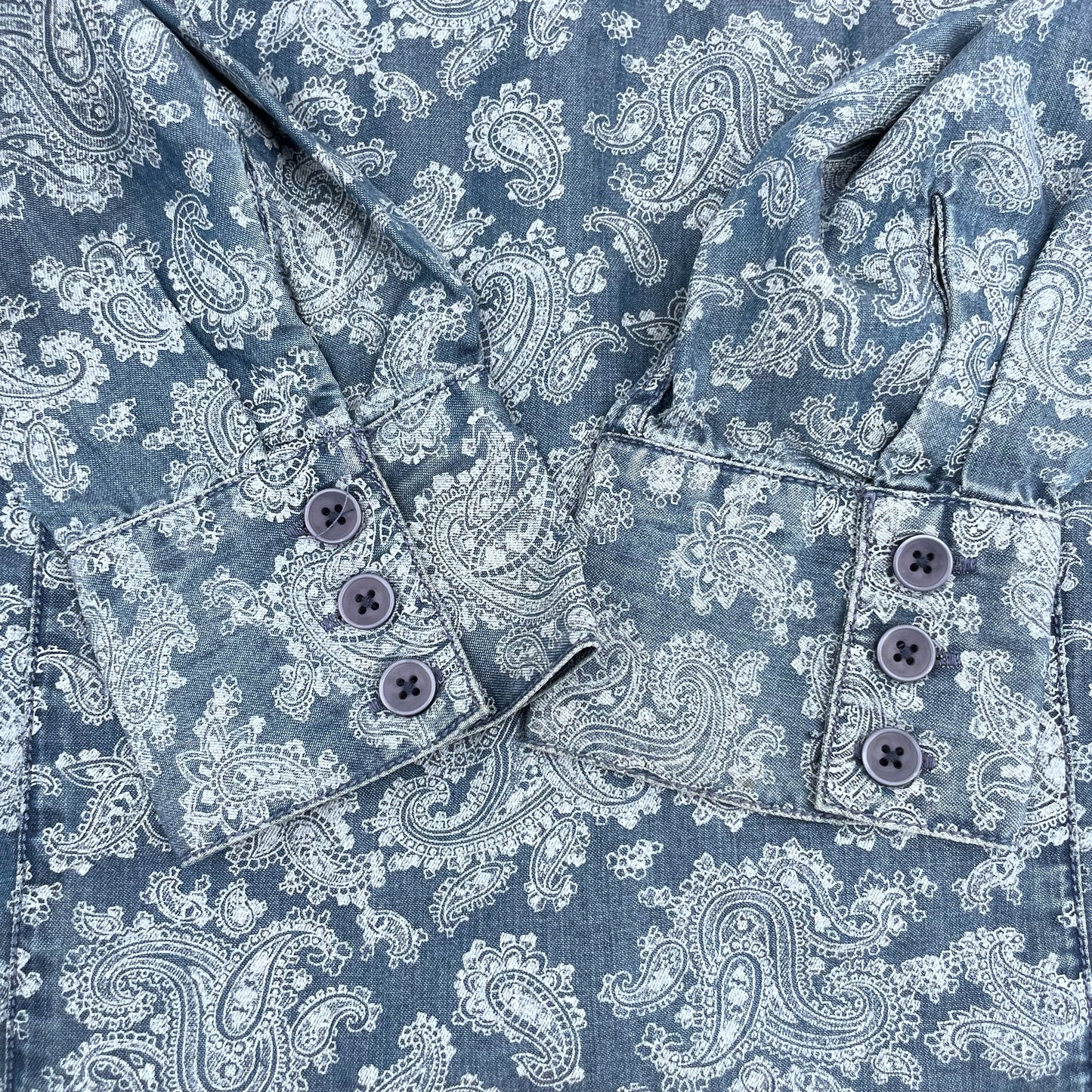 Coldwater Creek Paisley Chambray Button Up Top Blouse Denim Blue Western Size 8