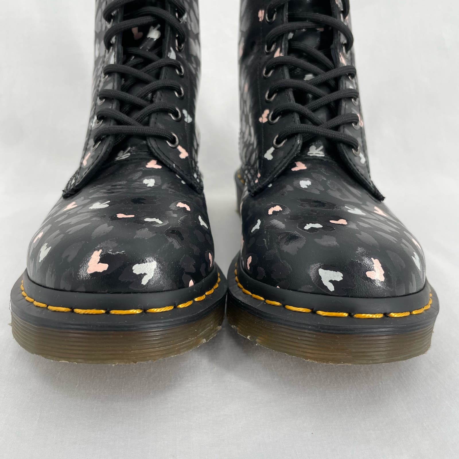 Dr martens 1460 pascal sale hearts