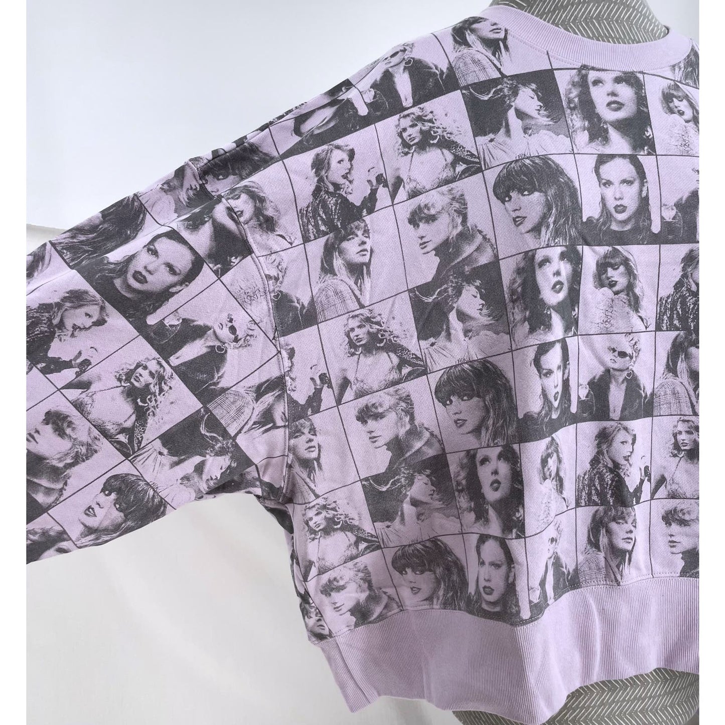 Taylor Swift Eras Tour Cropped Lavender Pullover Sweatshirt All Over Print Size XL