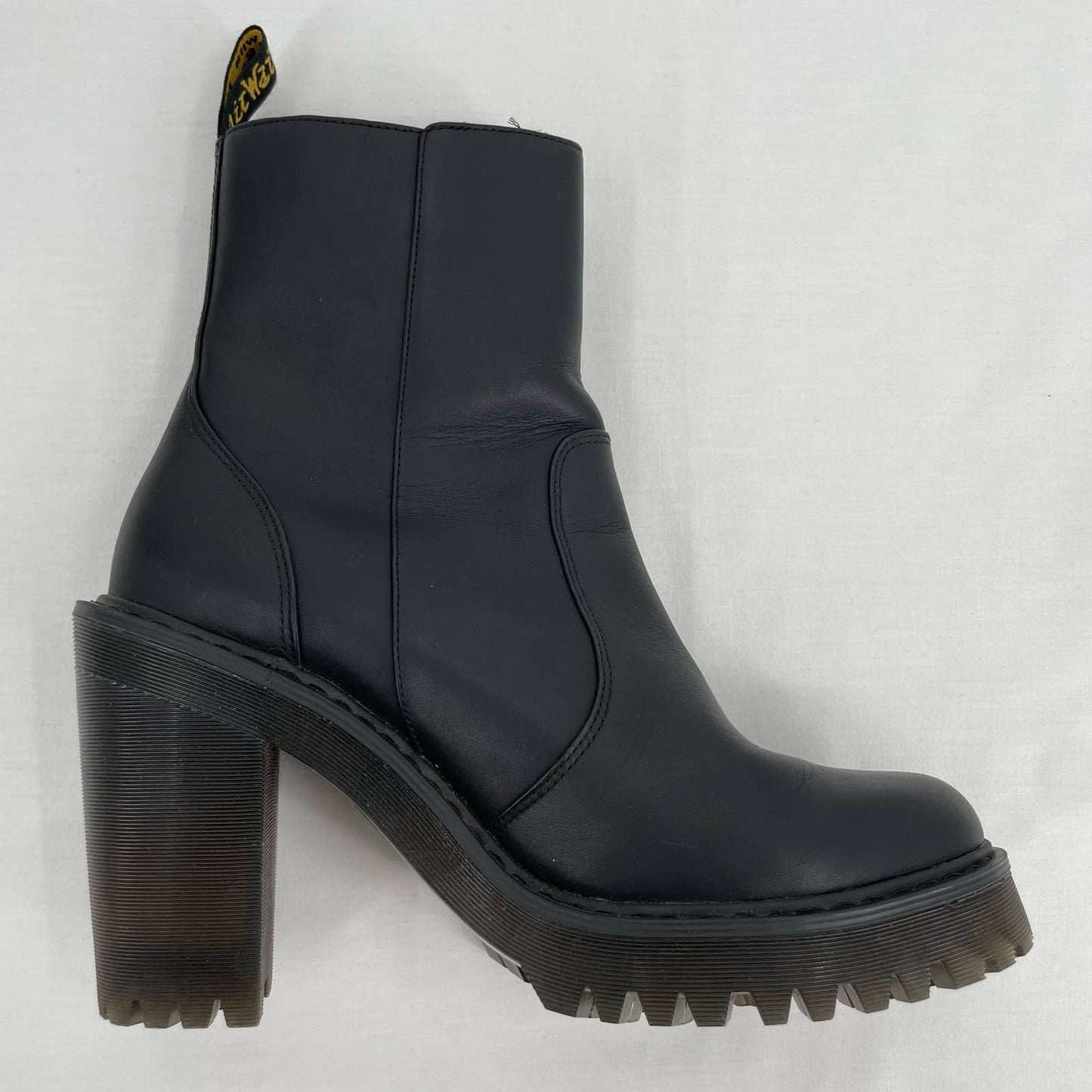 Dr. Martens Magdalena II Black Heeled Boots Zippers Lug Sole Chunky Heel Size 9