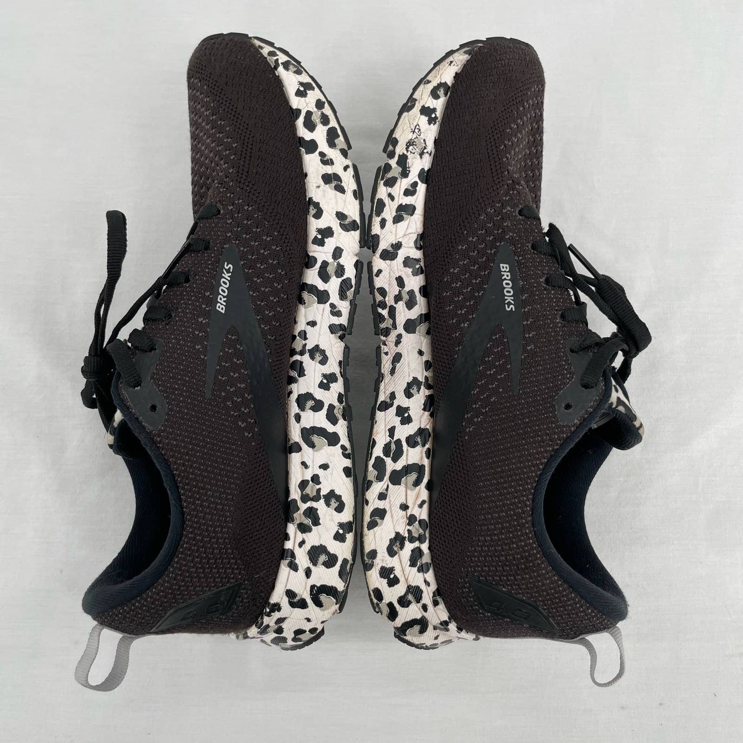 Brooks Revel 4 Running Shoes Wild Collection Snow Leopard Animal Print Black Size 10