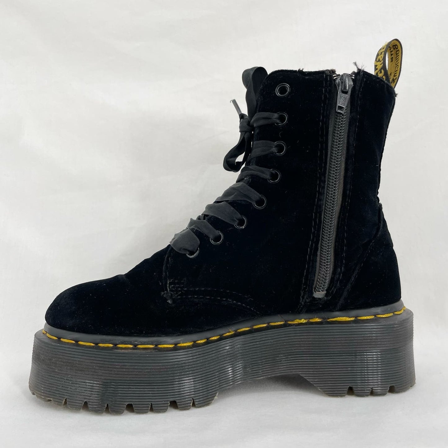 Dr. Martens Jadon Black Brushed Velvet Platform Ribbon Lace Zip Goth Boots Size US 5