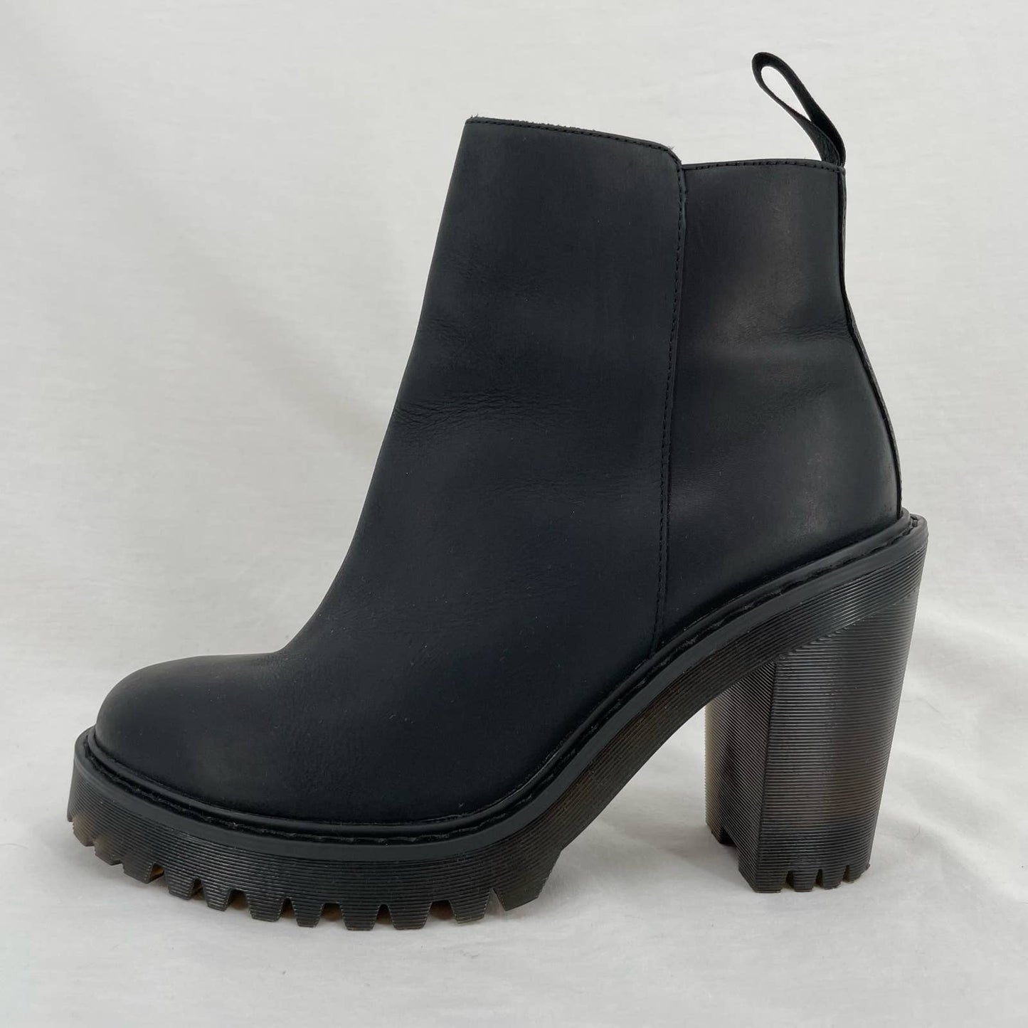 Dr. Martens Magdalena Black Blackout Witchy Grunge Leather Heeled Ankle Boots Size 9