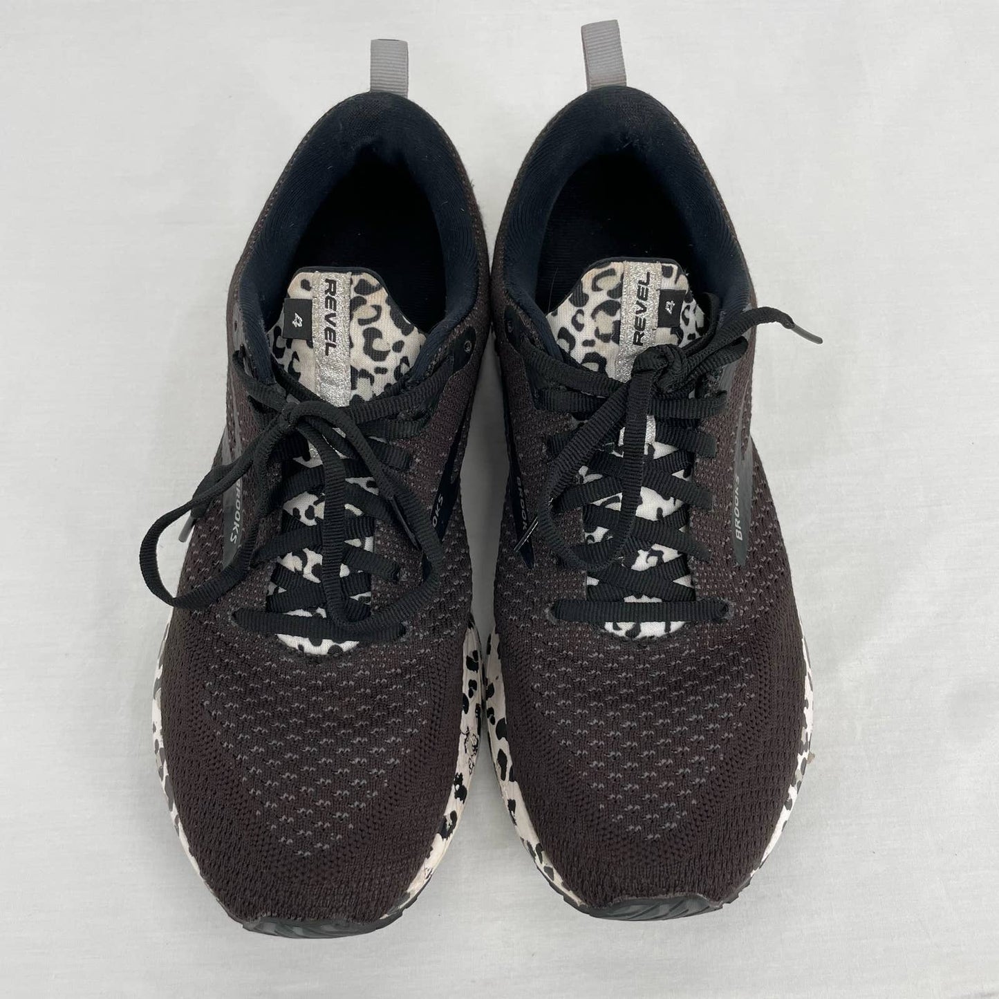 Brooks Revel 4 Running Shoes Wild Collection Snow Leopard Animal Print Black Size 10