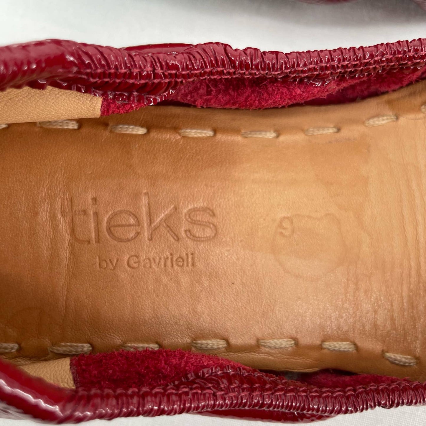 Tieks Ruby Red Patent Leather Ballet Flats Classic Foldable Travel Shoes Size 9