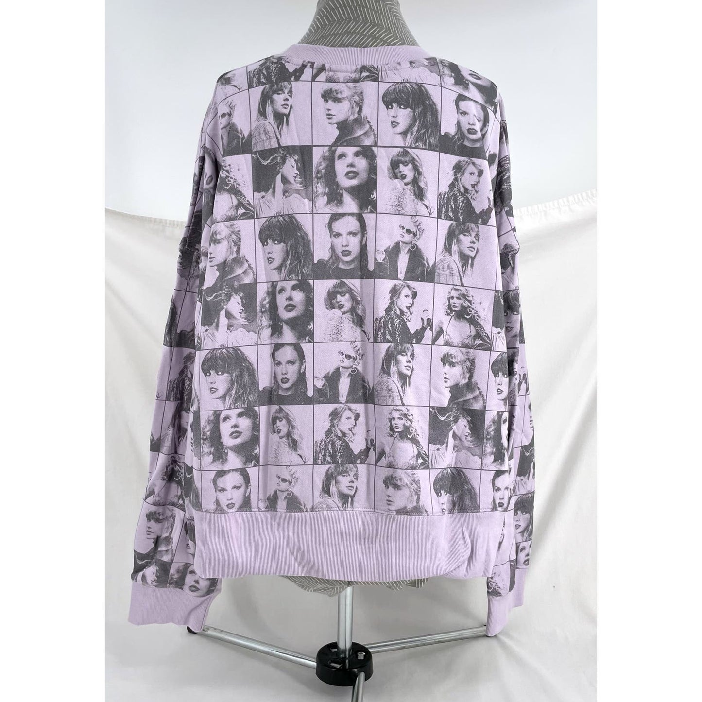 Taylor Swift Eras Tour Cropped Lavender Pullover Sweatshirt All Over Print Size XL