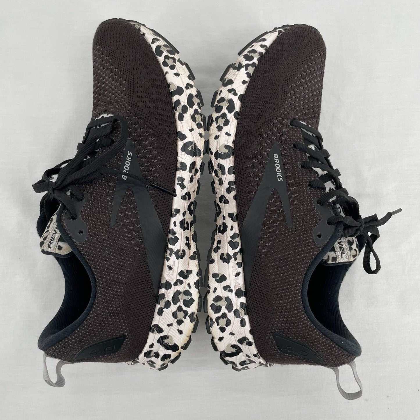 Brooks Revel 4 Running Shoes Wild Collection Snow Leopard Animal Print Black Size 10