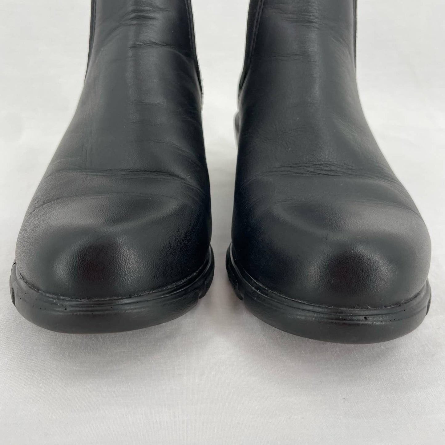 Blundstone 1671 Black Leather Heeled Boot Classic Chelsea Style Ankle Shoes Size US 7