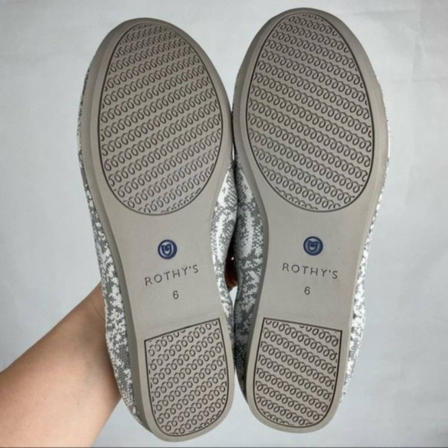 Rothy's The Loafer Ivory Grey Snake New Years Secret Limited Edition Flats Size 6