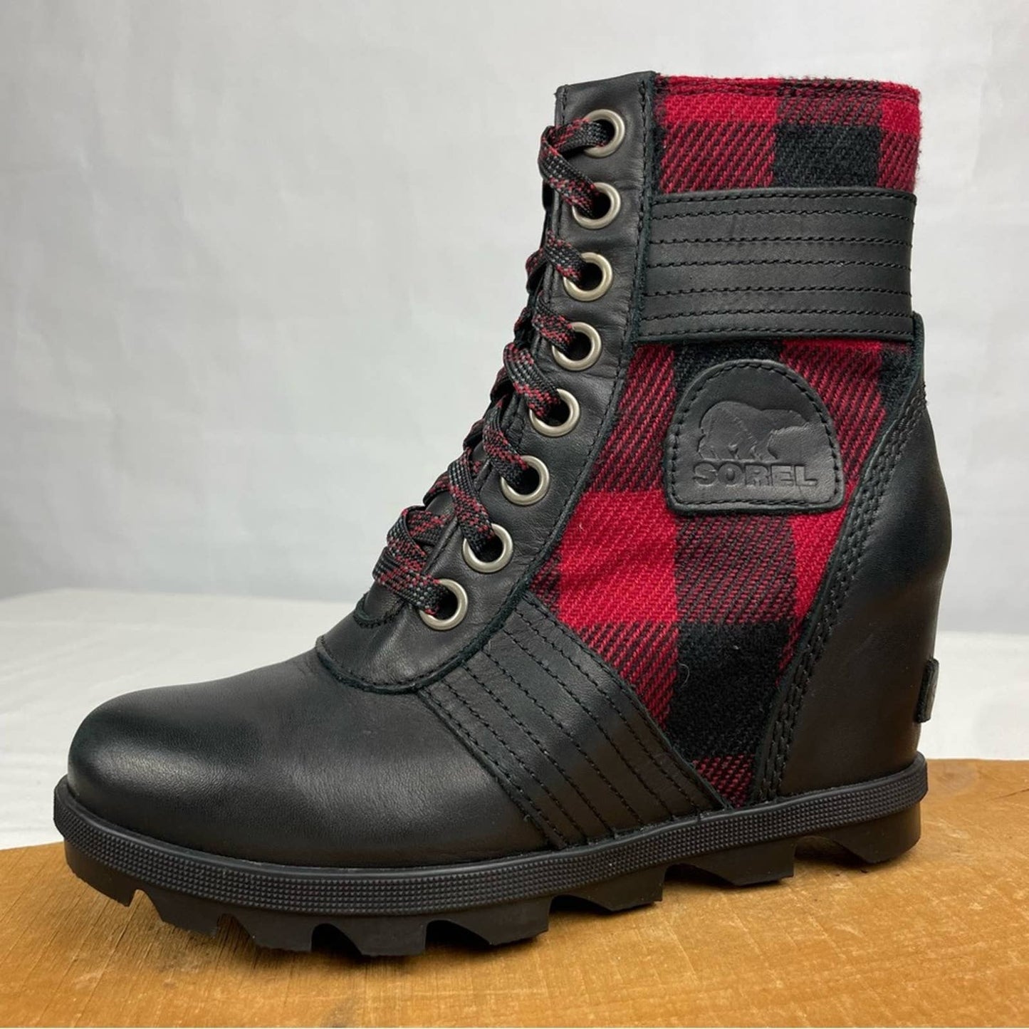 Sorel Lexie Wedge Ankle Bootie Red Black Buffalo Plaid Check Leather Trim Size 6