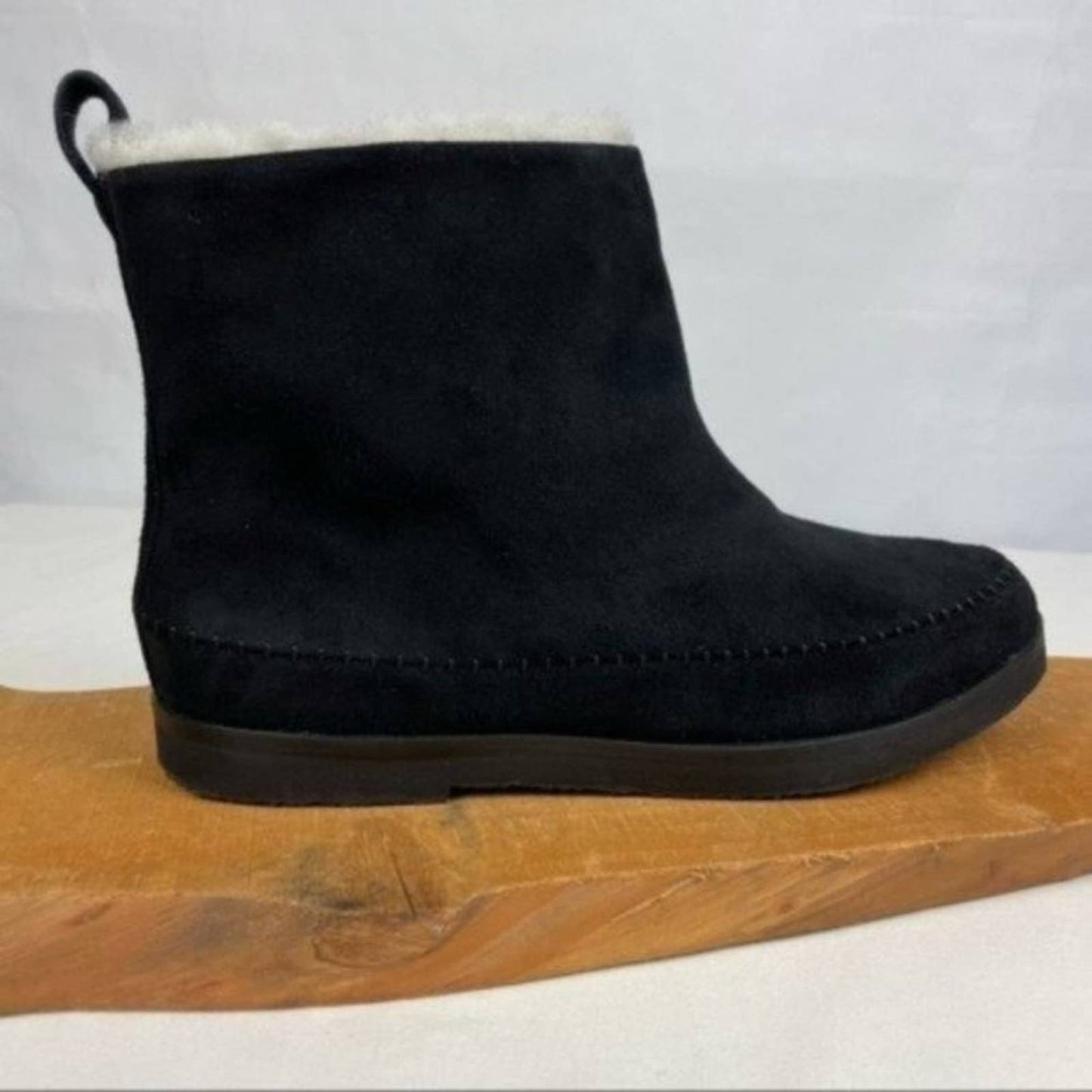 Jenni Kayne Black Suede Shearling Moc Boot Neutral Minimalist Ankle Bootie Size EU 41